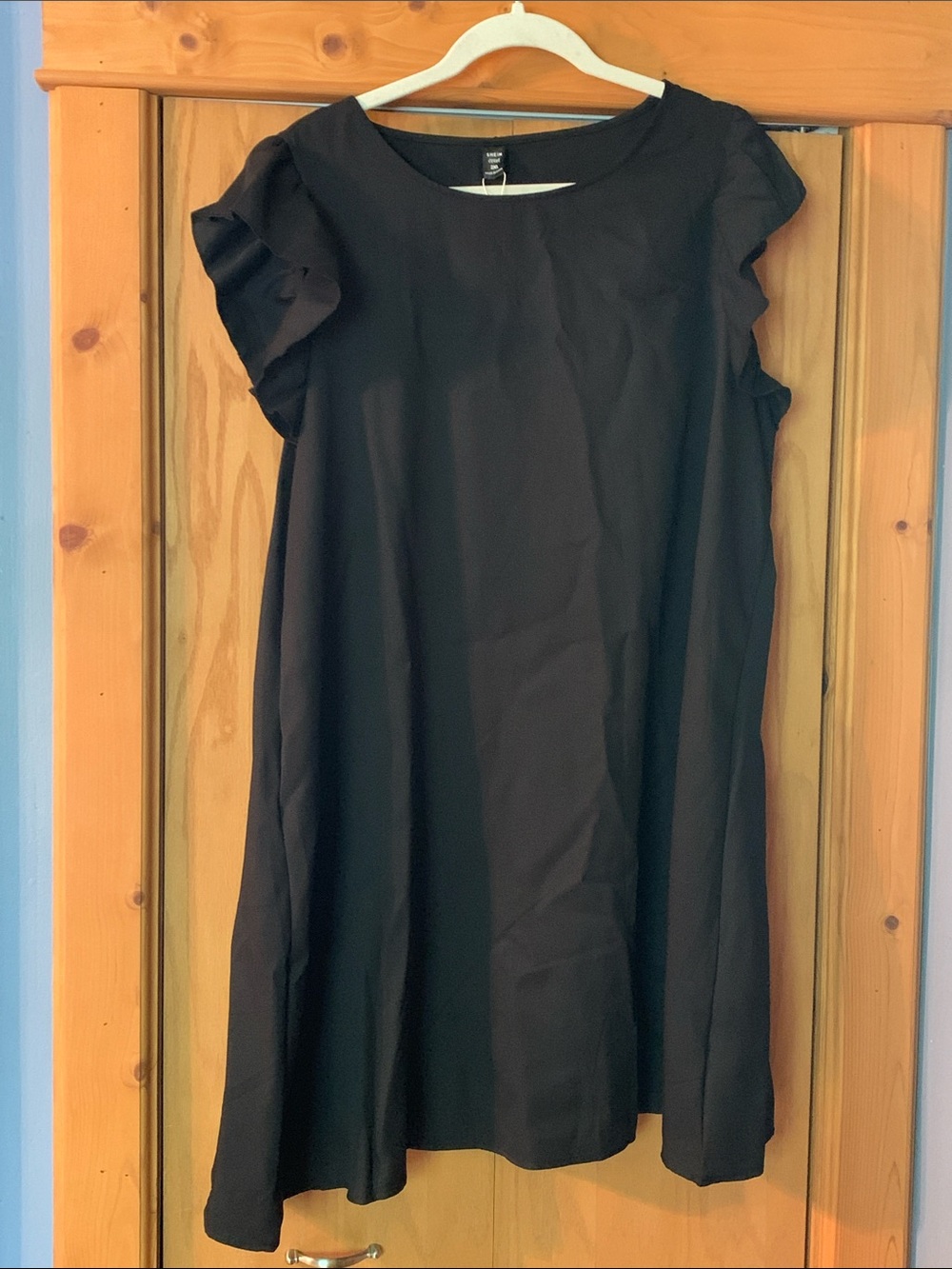 SHEIN Black Curve 2XL Tag Detail